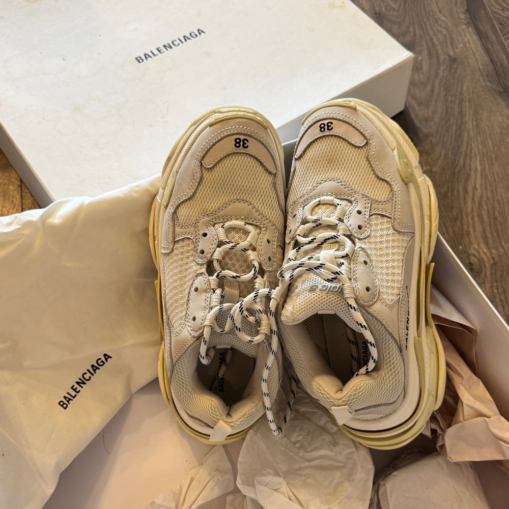 Balenciaga Beige Sneakers